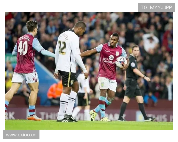 西甲埃尔切更衣室 西甲埃尔切更衣室