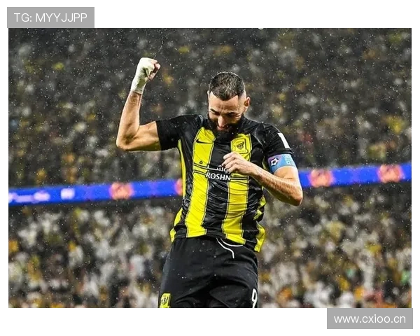 面对新生代冲击：本泽马如何在哈兰德时代保持竞争力