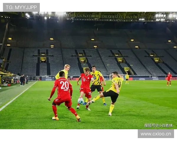 拜仁中场对抗能力不足,控球优势难掩实战崩盘风险 拜仁中场对抗能力不足,控球优势难掩实战崩盘风险