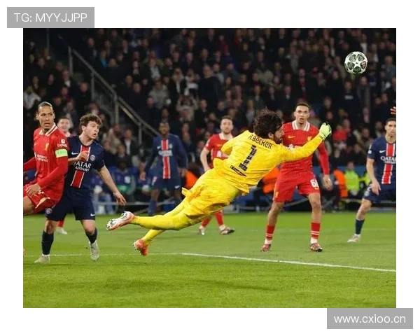 穆西亚拉：欧冠对阵巴黎关键战的个人能力展现